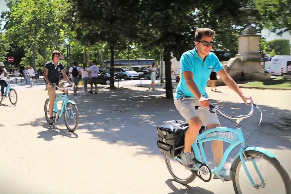 Best of Paris Bike Tour - Where the tour starts: Saint-Michel and getting your bearings fast