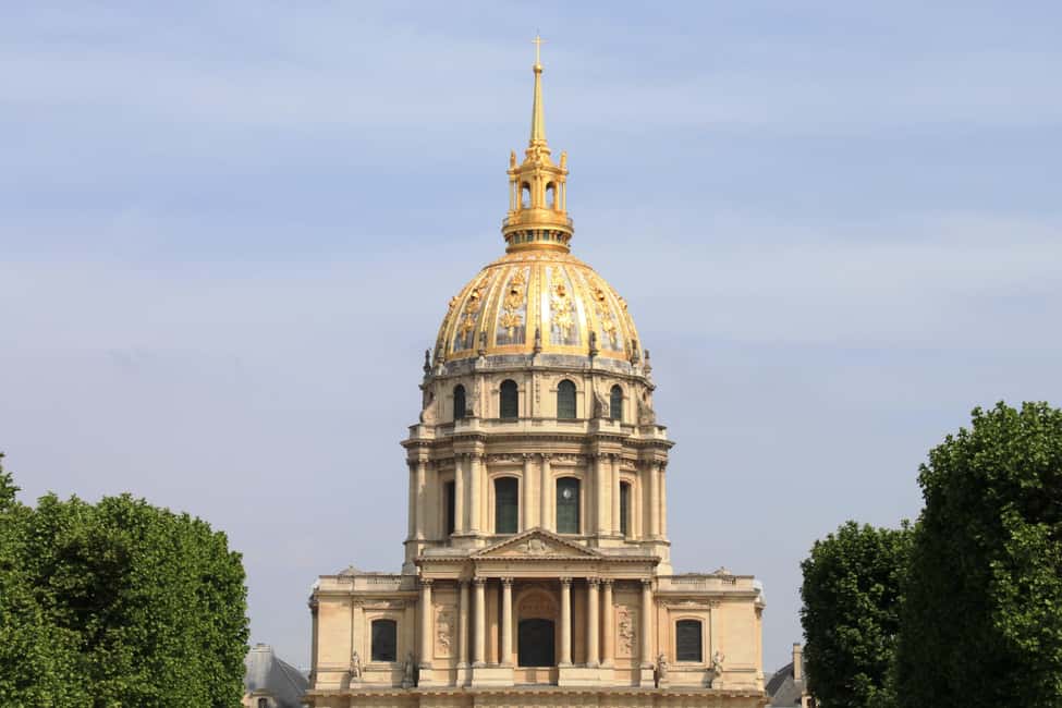 Best of Paris Electric Bike Tour - Meeting at Dupleix: quick gear-up, then you’re moving