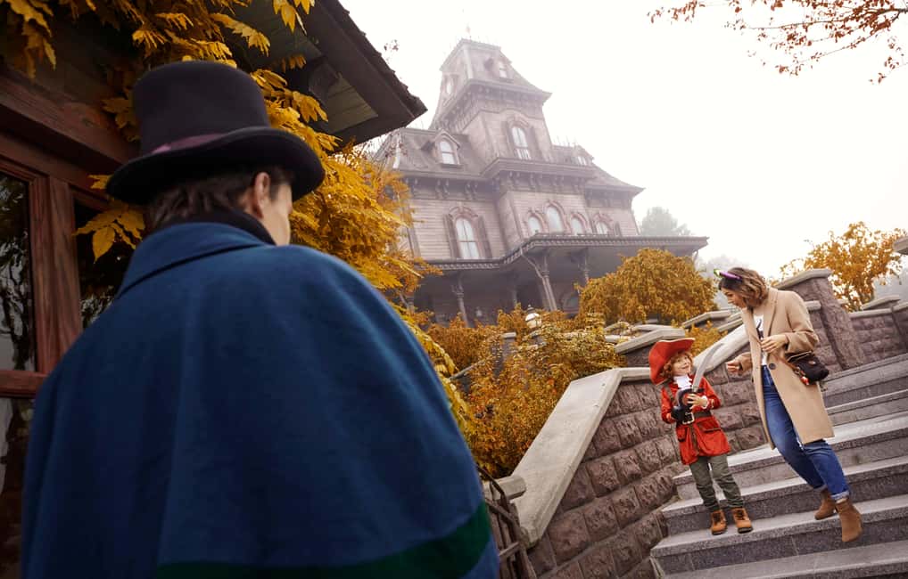 Disneyland® Paris 1-Day Ticket - Timing Your Day: A Smart Way to Split Parks Without Feeling Rushed