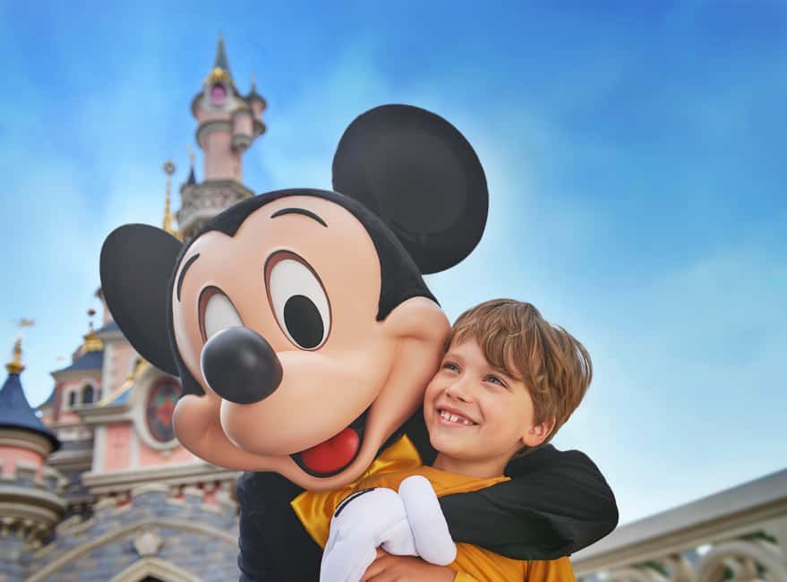 Disneyland® Paris 1-Day Ticket - Getting In Smoothly: QR Codes, Turnstiles, and ID