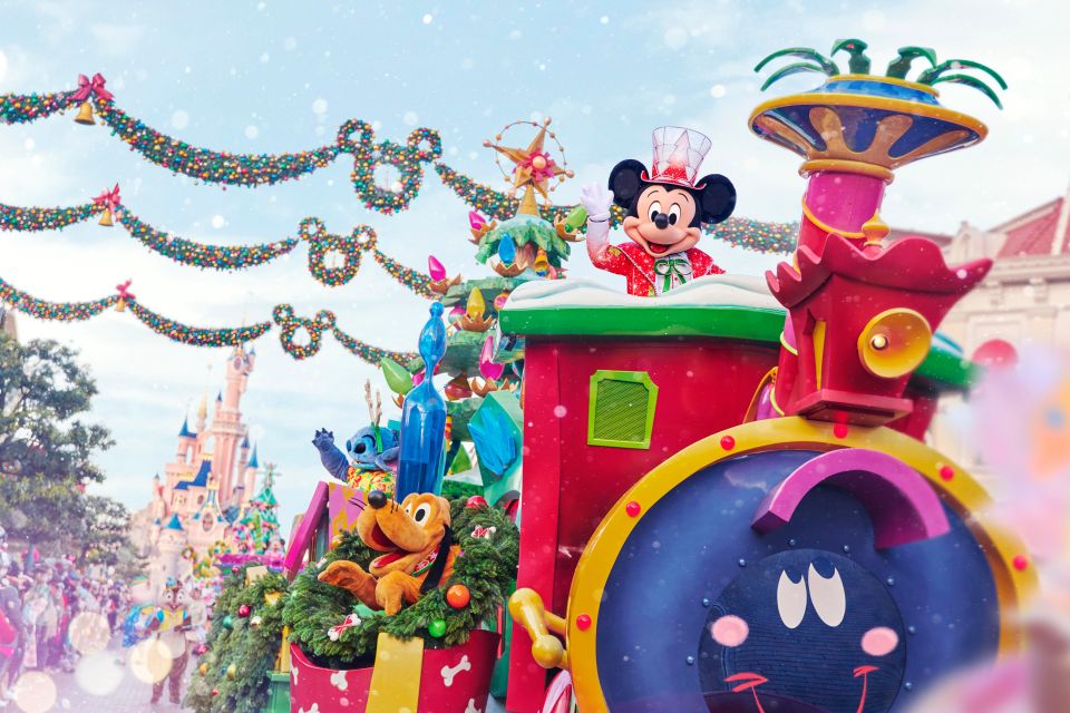 Disneyland® Paris 2/3/4-Day Ticket - Night Parade and fireworks: how to plan your evening without losing hours