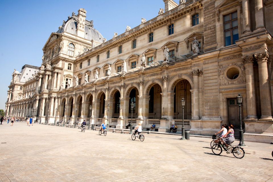 Electric Bike Tour of Paris’ Hidden Gems - The E-Bikes: Easy Momentum With Real Paris Bike-Lane Practicality