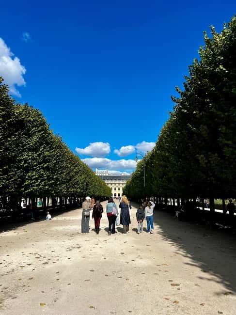 Emily inspired walking tour - Where It Starts: Place Colette and the Othoniel metro entrance