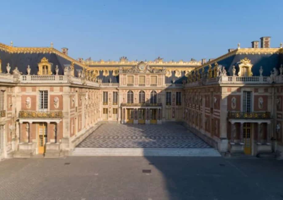 Excursion from Paris to Versailles Palace by Tootbus - What You Actually Get at Versailles Palace