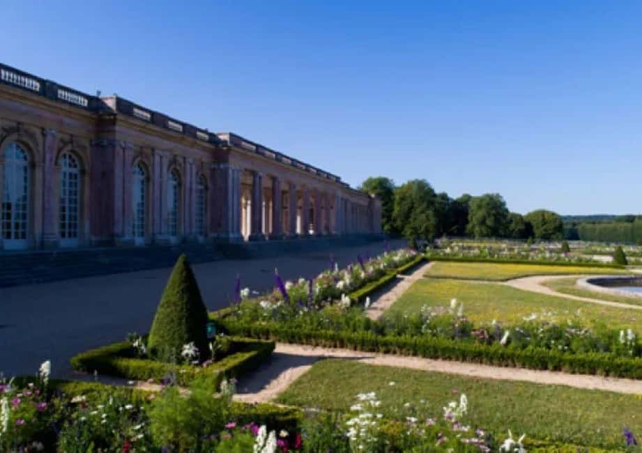 Excursion from Paris to Versailles Palace by Tootbus - Trianon Estate: Grand Trianon, Petit Trianon, and Queen’s Hamlet