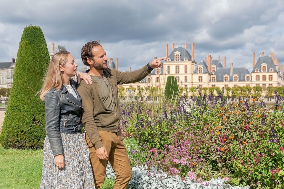 Fontainebleau & Vaux-le-Vicomte Châteaux Day Tour from Paris - Getting Around the Gardens: Stroll vs. Small Wheels