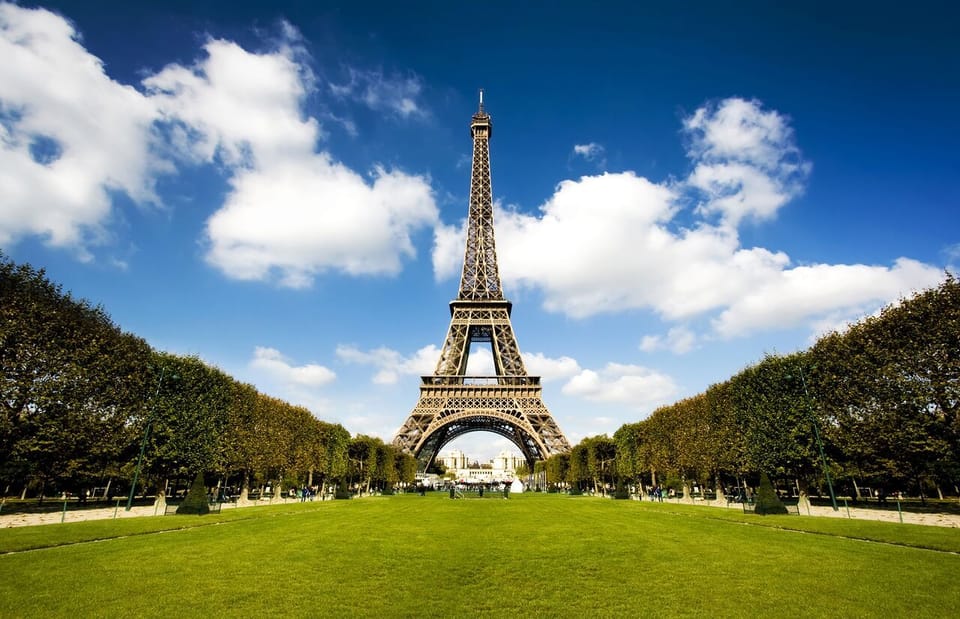 From London: Paris Day Trip with Lunch on Eiffel Tower - Arc de Triomphe Photo Time: Small Windows, Big Photos