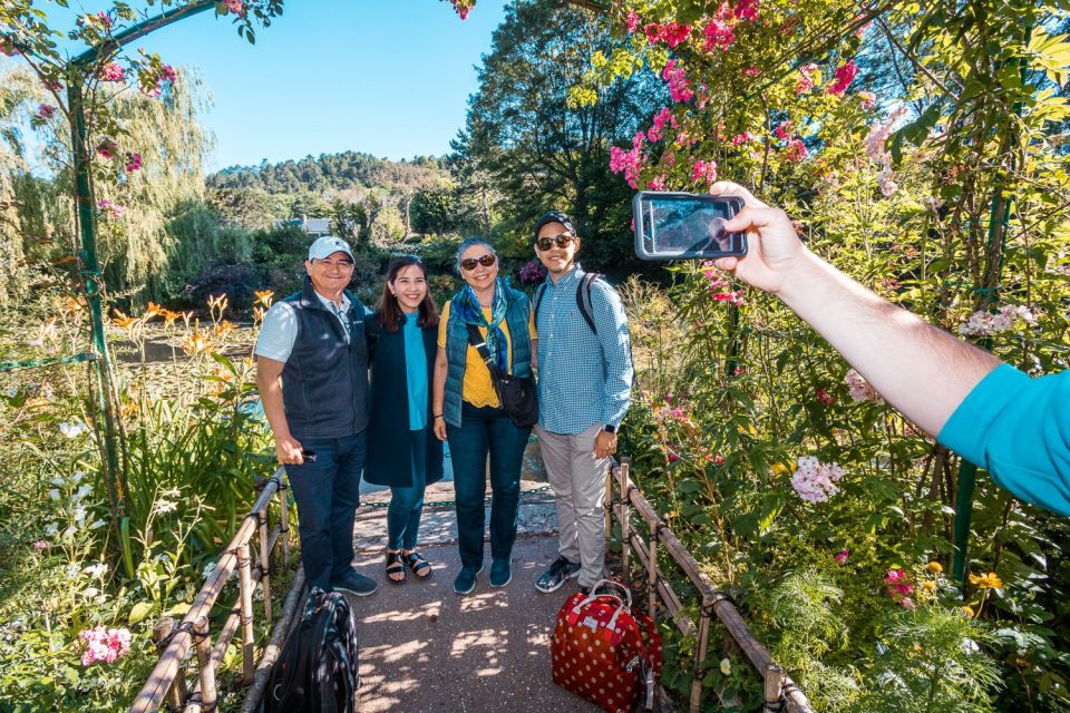 From Paris: Guided Day Trip to Monet's Garden in Giverny - Fondation Monet: context without getting stuck in a museum box