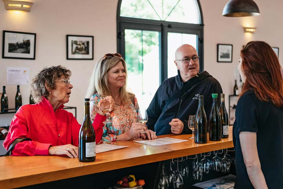From Paris: Loire Valley Chambord Castle and Wine Tasting - Amboise lunch break: where to eat and what to look for