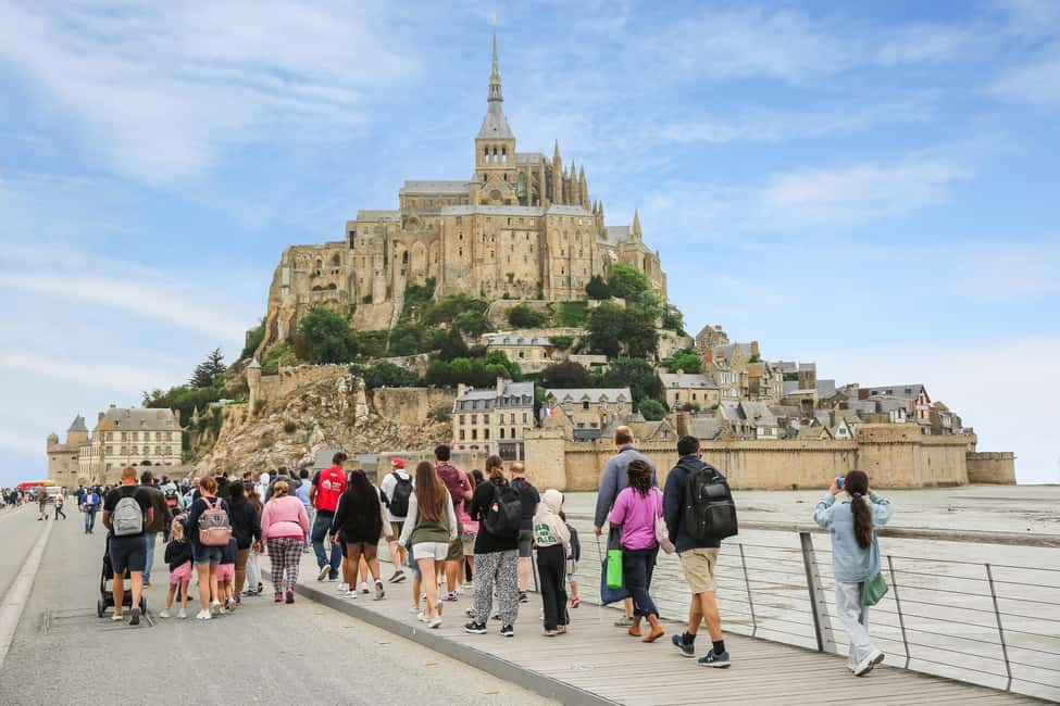 From Paris: Mont Saint-Michel Tour with Hotel Pickup Service - Normandy Viewpoints and the Mont Saint-Michel Arrival Moment