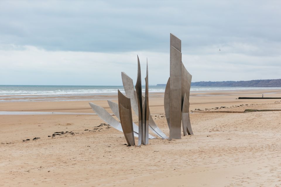 From Paris: Normandy D-Day Landing Beaches Full-Day Tour - Longues-sur-Mer battery: seeing the German fortifications up close