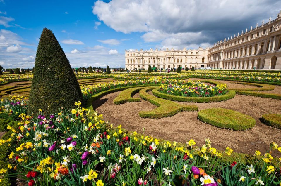 From Paris: Versailles Palace and Gardens with Transfer - What’s included (and what you need to plan yourself)