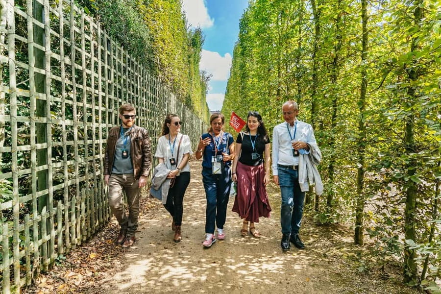 From Paris: Versailles Skip-the-Line Tour & Gardens Access - How the Coach Transfer Works from 62 Av. de Suffren
