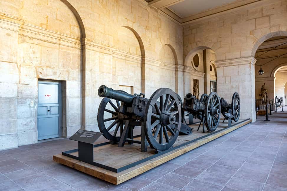 Les Invalides: Napoleon's Tomb & Army Museum Entry - Should you book Les Invalides for Napoleon’s tomb and the army museum?