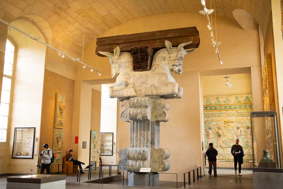 Mona Lisa & Treasures: 6-people Max Louvre Experience - Liberty Leading the People: Art as a Political Snapshot