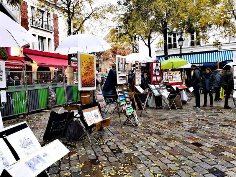 Montmartre : private family tour - Key highlights at a glance