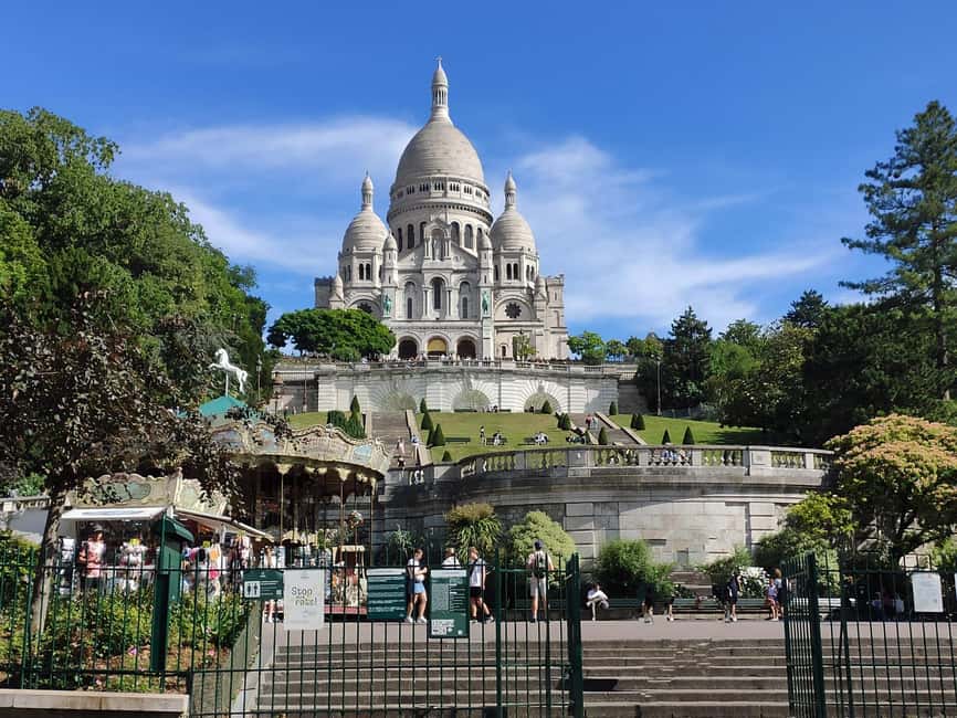 Montmartre Walking Tour with a Local Guide - Starting at Place Blanche: meet your guide and get oriented fast