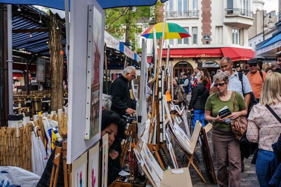Montmartre Walking Tour with a Local Guide - Pace, stops, and how 2 hours really feels on your feet