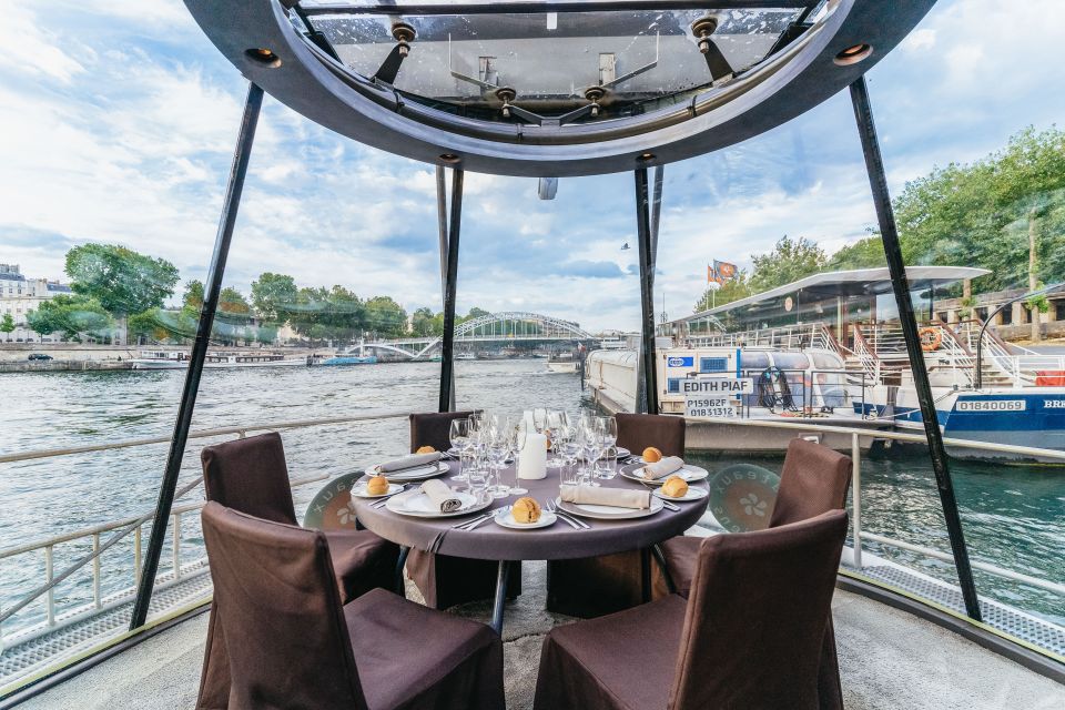 Paris: 3-Course-Dinner Cruise on the Seine with live music - Should you book this Seine dinner cruise?