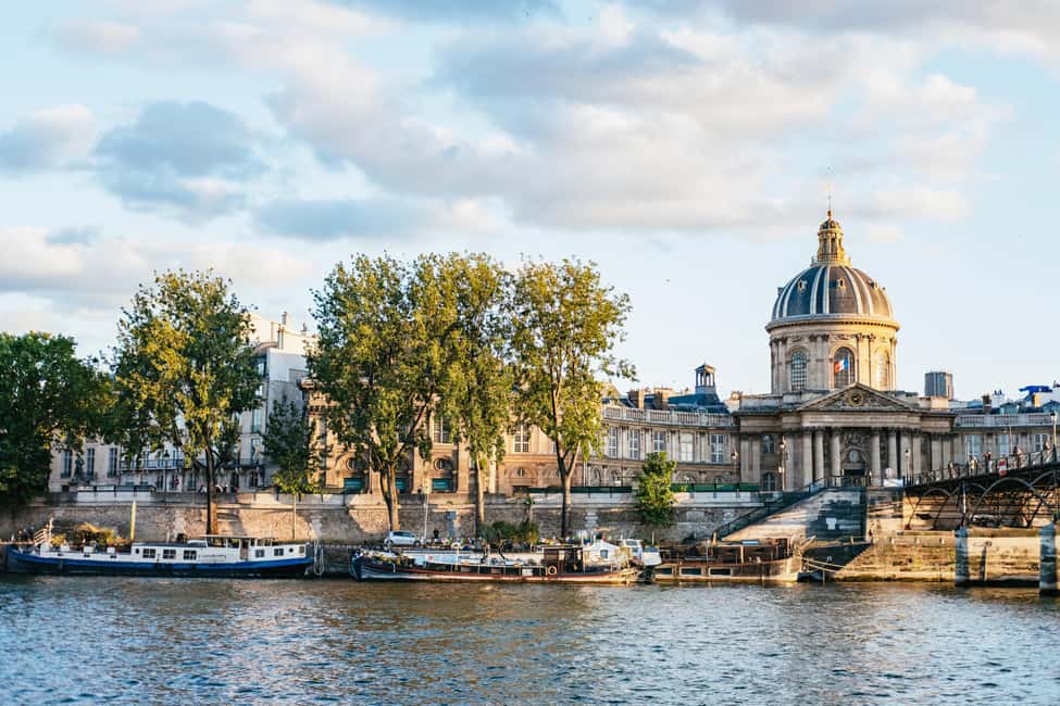 Paris : 3-Course Gourmet Dinner Cruise on Seine River - Key things that make this cruise worth your time