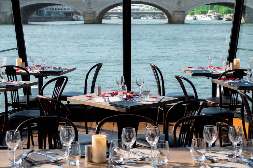 Paris: 3-Course Lunch Cruise on the River Seine - Who should book (and who might skip)