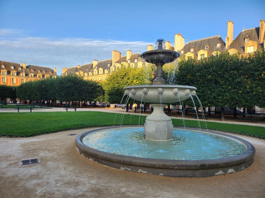 Paris Before the Crowds: Sunrise Bike Tour with Breakfast - Notre Dame’s silhouette and the charm of fewer strollers and less luggage
