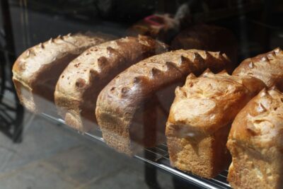 Paris: Behind the Scenes Bakery Tour with Breakfast - Breakfast That Sets the Tone: Croissants and Pain au Chocolat
