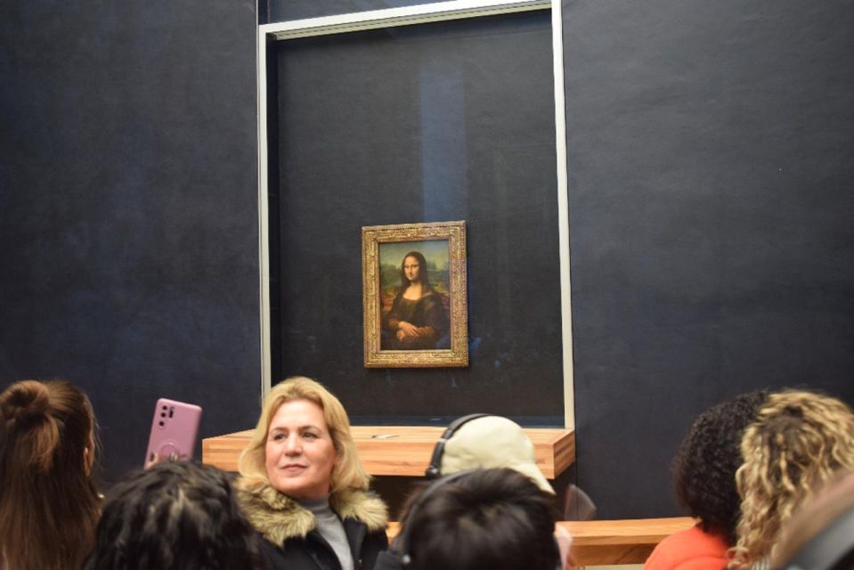 Paris: Best of the Louvre Guided Tour with Pre-booked Ticket - Skip-the-line entry: what the timed ticket really changes