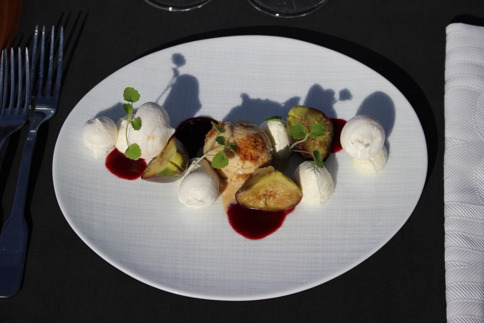 Paris: Bustronome Gourmet Dinner Tour - How the Route Works: Famous Sites, Flexible Timing, and Photo Stops
