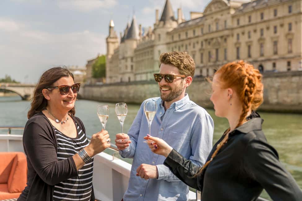 Paris: Champagne Tasting Cruise Departure from Eiffel Tower - The Champagne flight: Brut, Extra-Brut, and Rosé