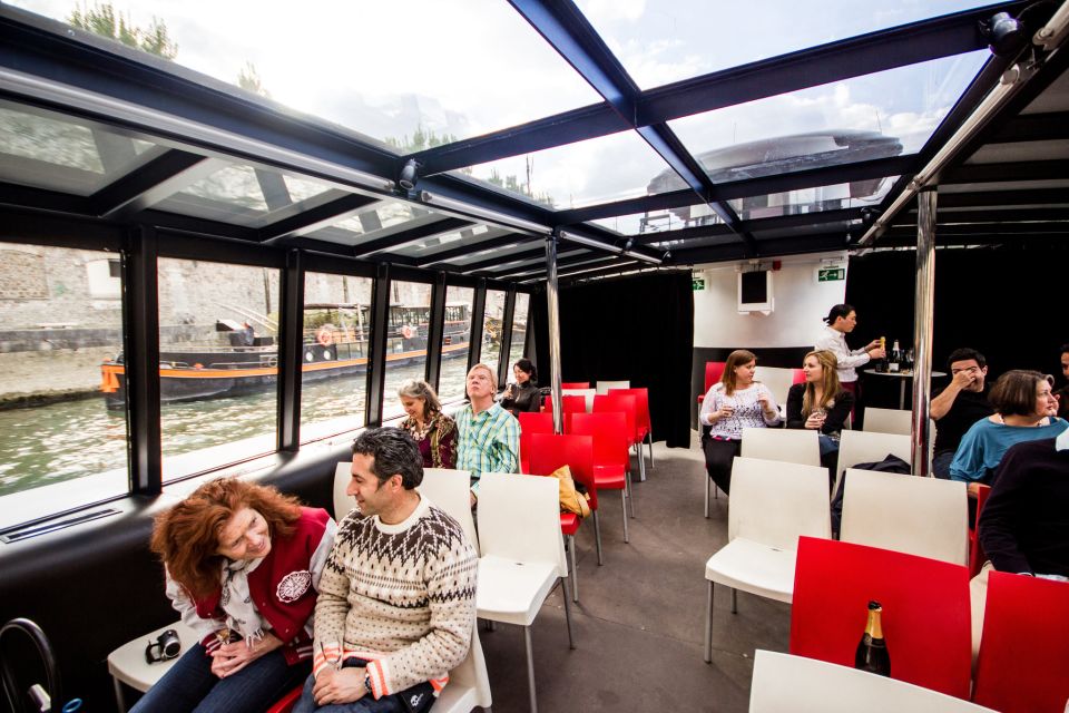 Paris: Champagne Tasting Cruise Departure from Eiffel Tower - Your sommelier does the storytelling part