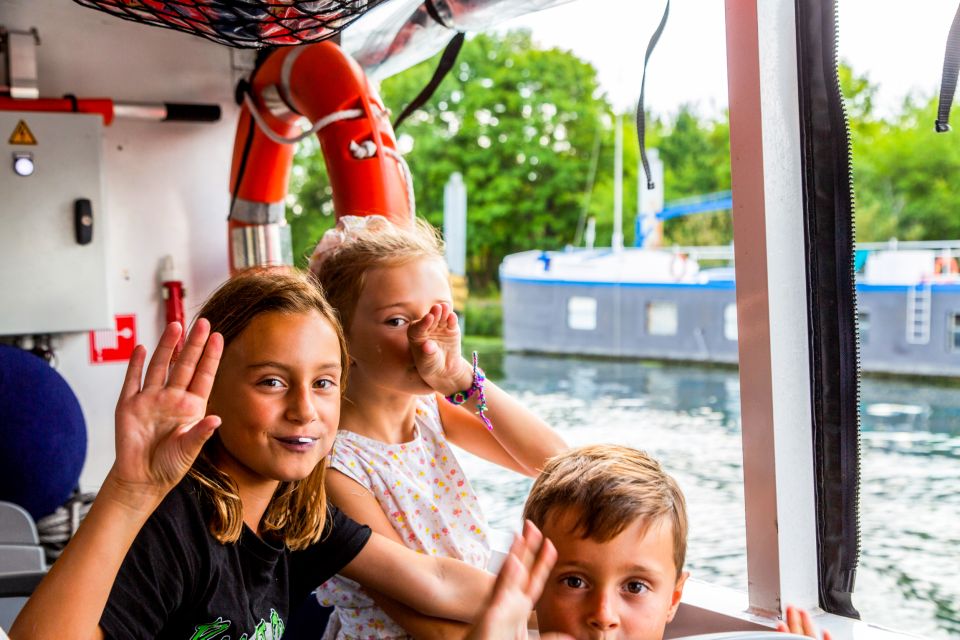 Paris: City and River Seine Tour on an Amphibious Bus - How the road-to-river Amphibious Bus works (and why it feels different)