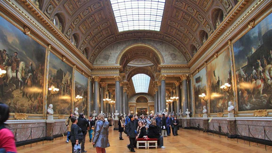 Paris: City Pass – Eiffel, Louvre & 27+ Must-See Sights - Sainte-Chapelle and the Conciergerie: A Gothic Pair You Can Fit In