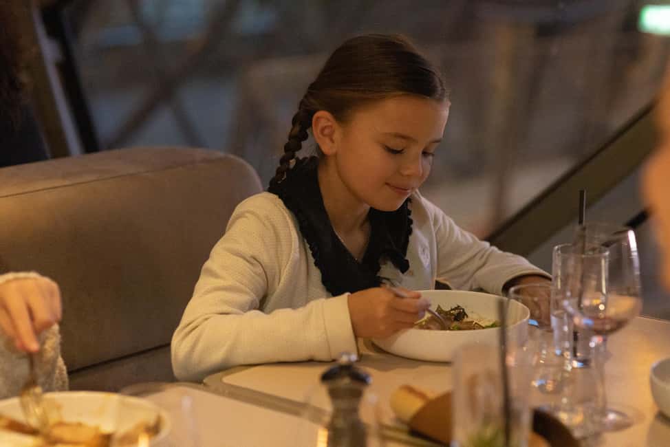 Paris: Early Dinner at Madame Brasserie in the Eiffel Tower - Champagne, wine, beer, or soft drinks: what the beverage package really means