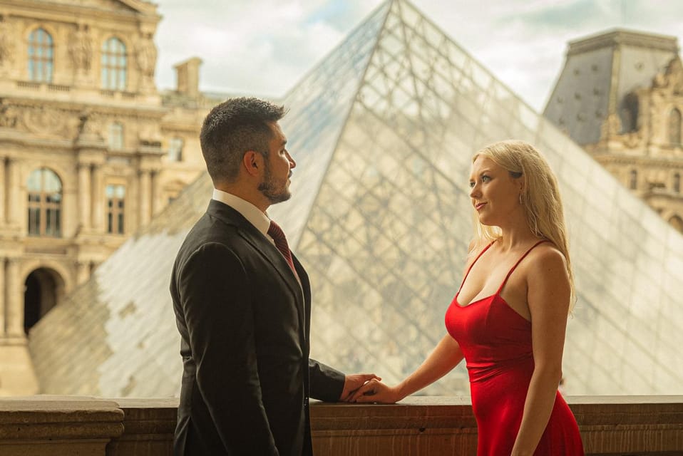 Paris: Eiffel Tower & Louvre Private Photoshoot - Key things that make this shoot work