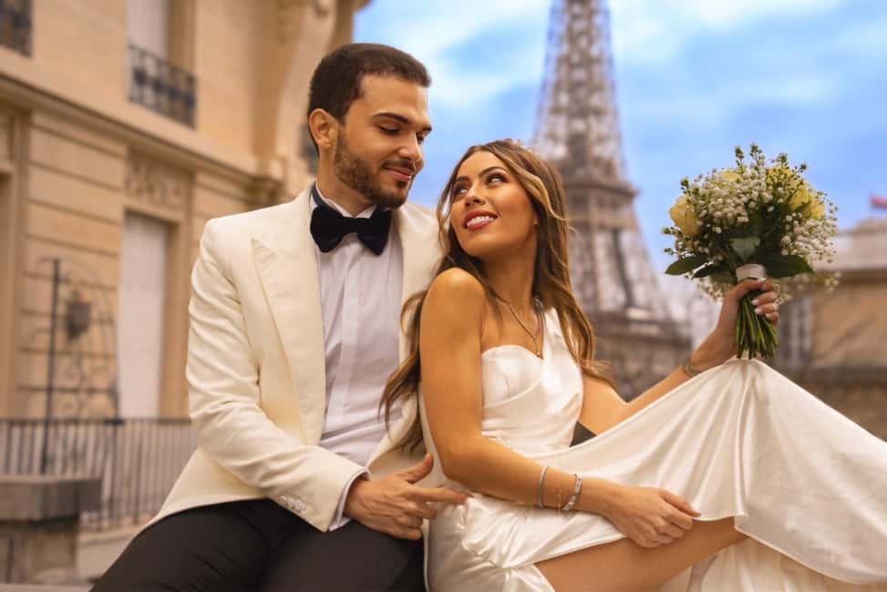 Paris: Eiffel Tower & Louvre Private Photoshoot - Where you meet: the exact spot that makes the session easy