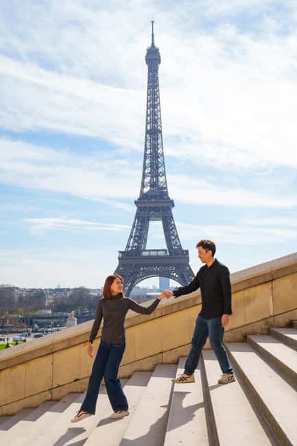 Paris: Eiffel Tower Photoshoot with a Professional - The Best Spots Around the Eiffel Tower (Including the Classic Viewpoints)