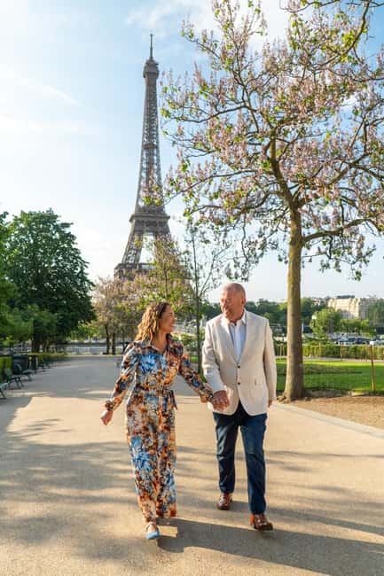 Paris: Eiffel Tower Private Professional Photoshoot - Why this photoshoot works better than wandering for hours