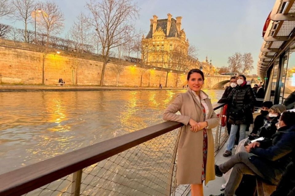 Paris: Eiffel Tower Summit Floor Ticket & Seine River Cruise - Using the audio guide on the boat (and how to get more out of it)