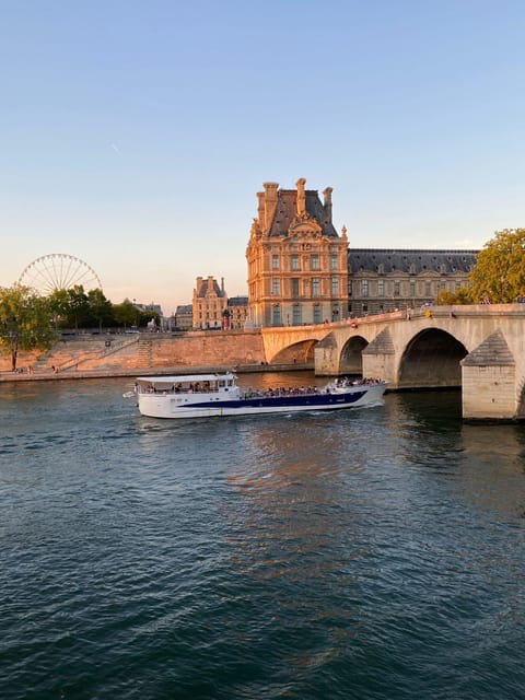 Paris: Evening River Cruise with Music - Rooftop vs Inside: Where You’ll Get the Best Eiffel Tower Photos