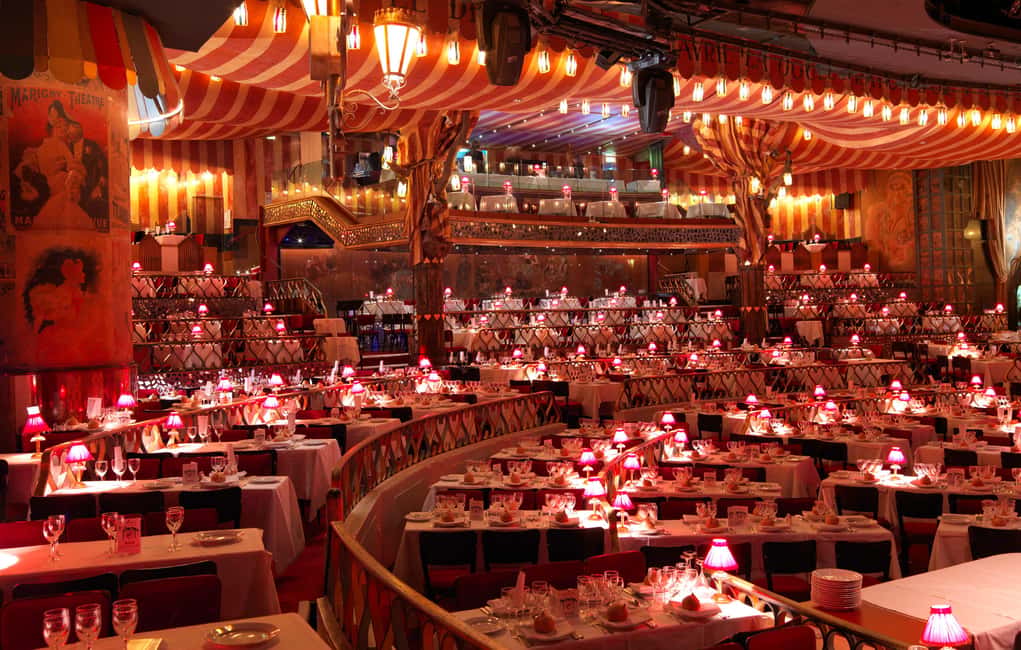 Paris: Evening Sightseeing Tour and Moulin Rouge Show - Price and Value: Is $200 Worth It for You?