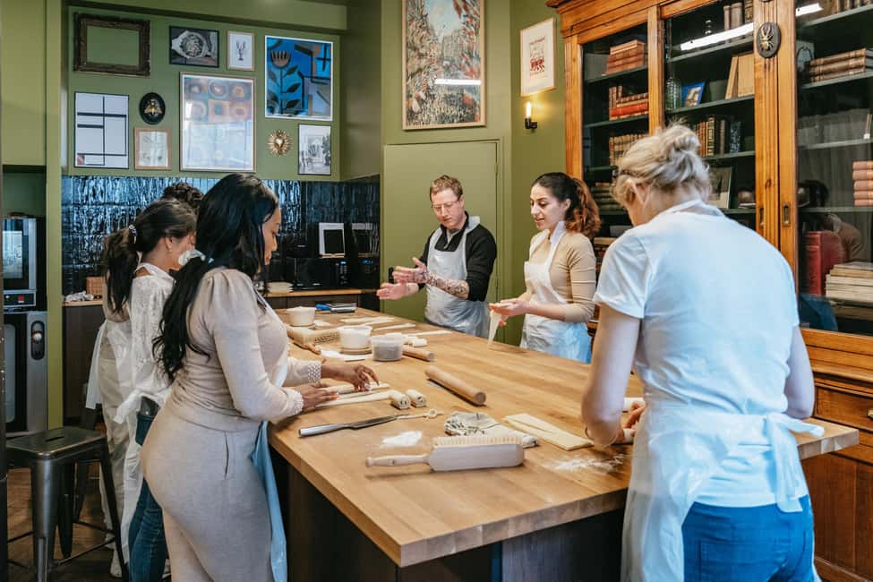 Paris: French Croissant Baking Class with a Chef - Where you start: 3 Rue des 3 Portes and the Left Bank vibe