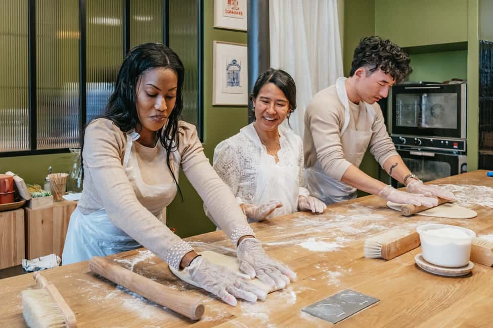 Paris: French Croissant Baking Class with a Chef - Maison Fleuret Ateliers Parisiens: a real kitchen school feel