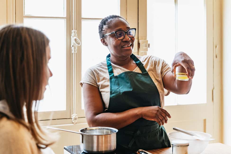 Paris: French Macaron Culinary Class with a Chef - FAQ