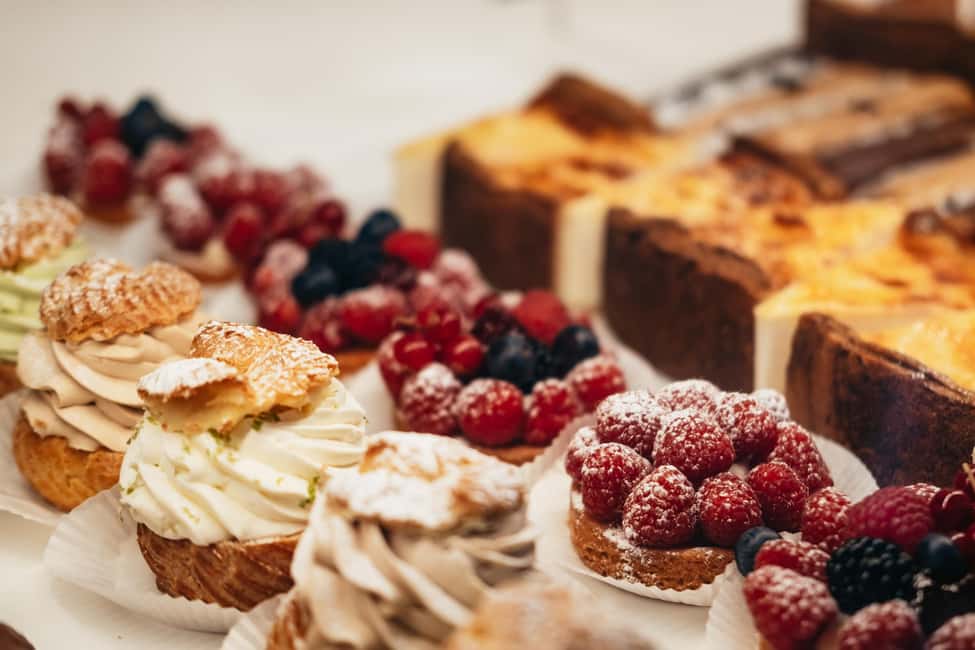 Paris: Gourmet Food Tour with Over 10 Tastings and Wine - Key highlights at a glance