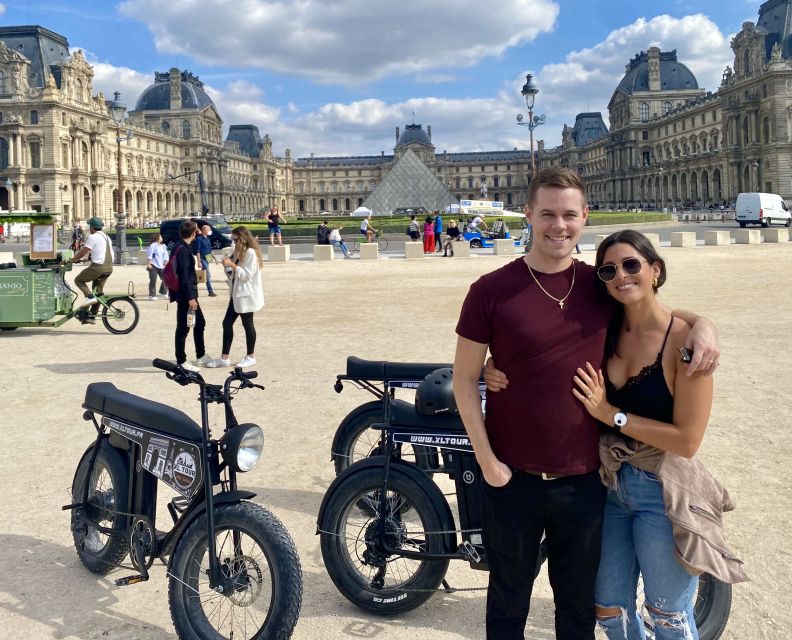 Paris: Guided City Tour by Electric Bike - Pont Neuf and Pont des Arts: Old Stone, Love Locks, and Photo Timing
