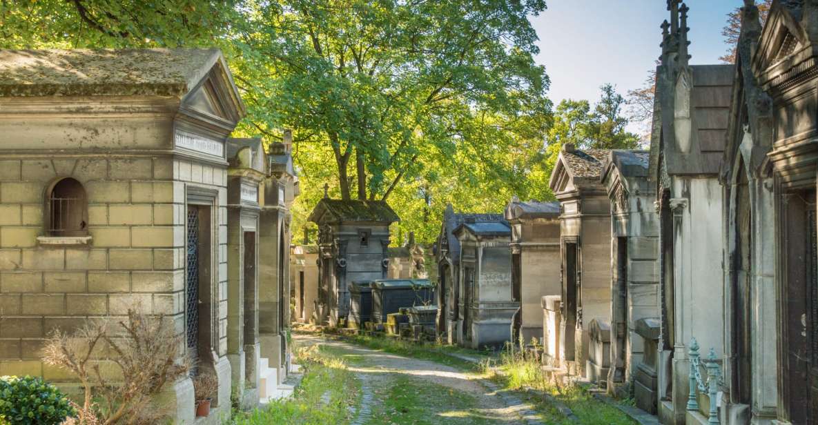 Paris: Haunted Père Lachaise Cemetery Guided Tour - Who this tour is for (and who should skip it)