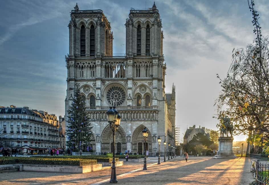 Paris Highlights Full Day Tour - Archeological Crypt Beneath Notre Dame: The Underground Story You’ll Remember