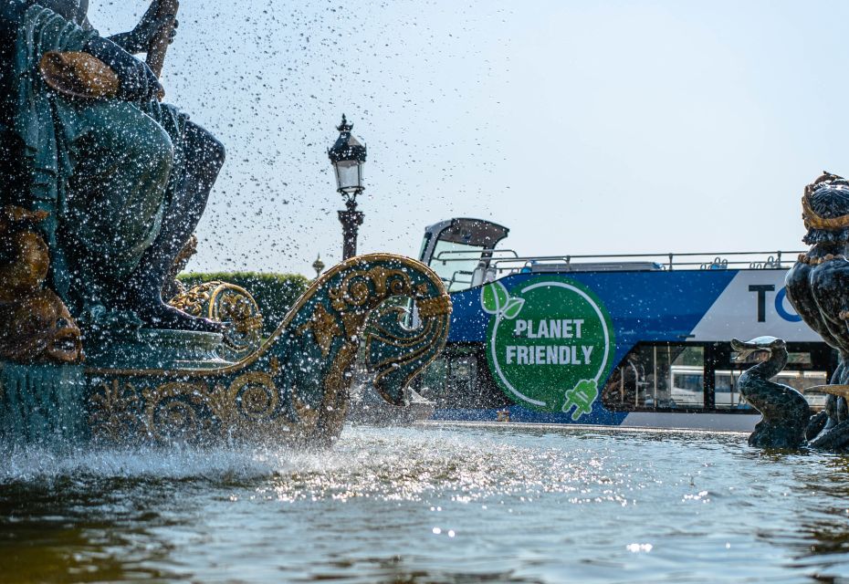 Paris: Hop-on Hop-off Bus Tour & Seine Cruise Bundle Tour - The walking tours: using the bus as your launchpad