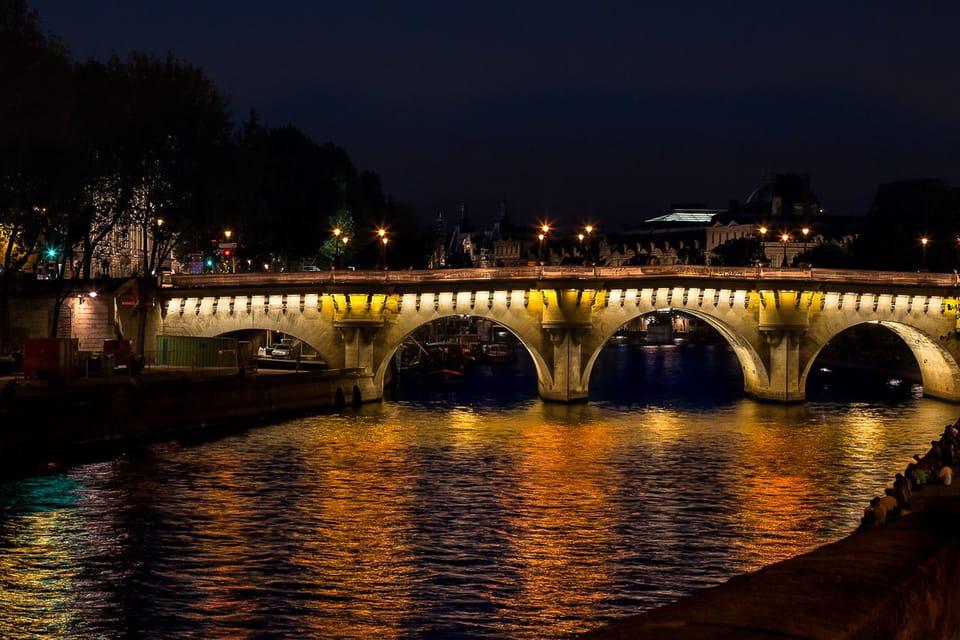 Paris: Illuminated Walking Tour - Place de la Concorde and the Champs-Élysées at Night